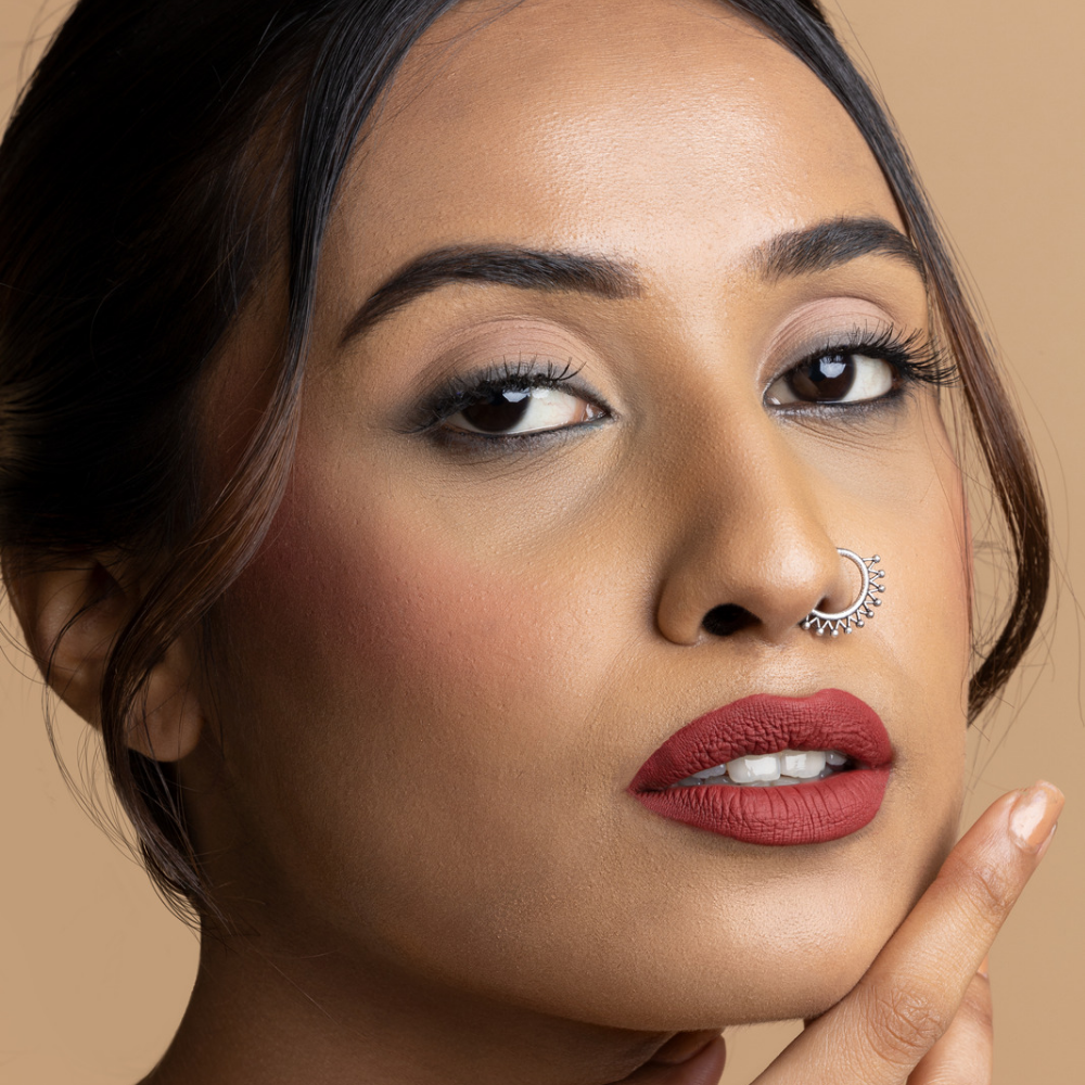 rust red lipstick for Indian skin tone : MyHues saanjh matte lipstick 