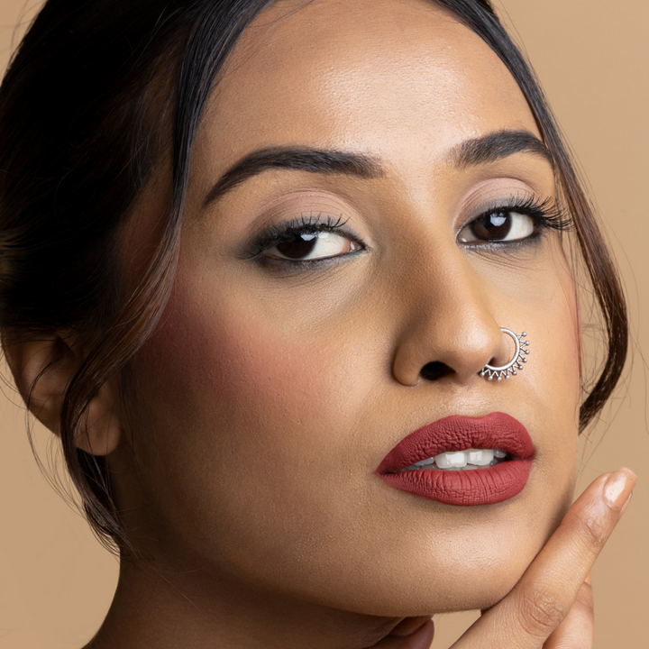 rust red lipstick for Indian skin tone : MyHues saanjh matte lipstick 